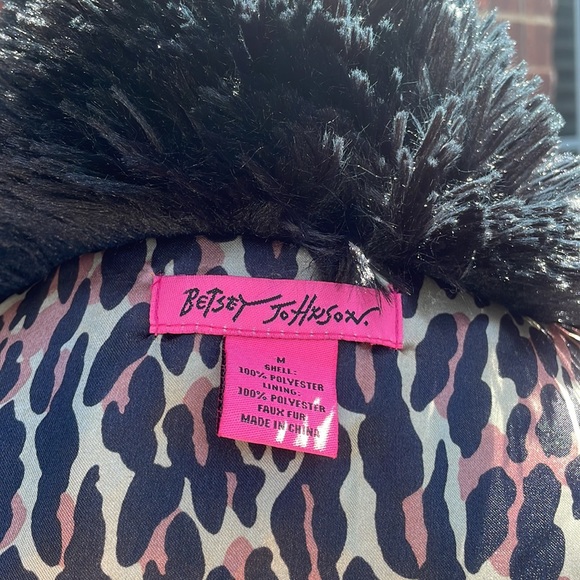 🖤🩷Betsey Johnson Vest🩷🖤 - Picture 4 of 7